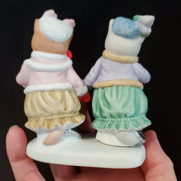 Altered Kitty Cucumber VTG Christmas Winter Decor 1992 Porcelain Ice Skaters - Picture 13 of 15